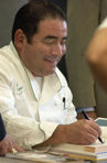 Ebook Essential Emeril: Favorite Recipes and Hard-Won Wisdom From My Life in the Kitchen read Online! Ebook Essential Emeril: Favorite Recipes and Hard-Won Wisdom From My Life in the Kitchen read Online!