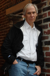 Robert Earle profile picture