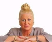 Kim Woodburn profile picture