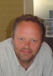 Robert Llewellyn profile picture
