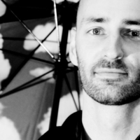 Chris    Tomlinson