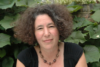 Francesca Simon profile picture