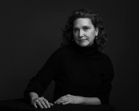 Elizabeth  Arnold