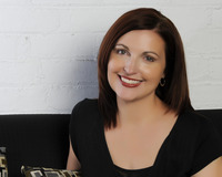 Sara Bennett Wealer profile picture