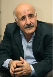 عباس بيضون profile picture