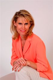 Lois Greiman profile picture