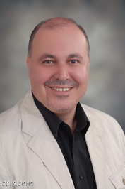 أيمن حامد