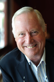 Robert Macklin profile picture