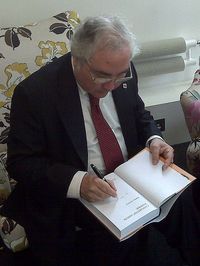 Manuel Castells profile picture