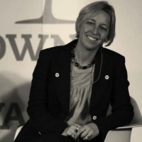 Suzanne Fagence Cooper profile picture