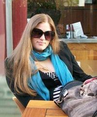 Stephanie Constante profile picture