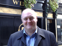 Dara Ó Briain profile picture