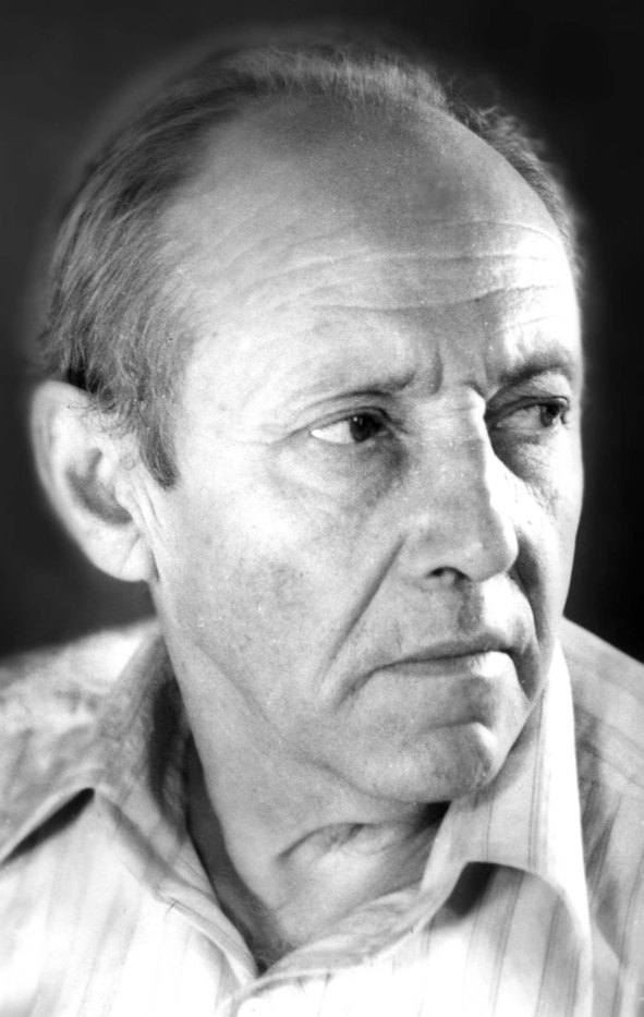 Виталий Григорьевич Мелентьев (Author of Голубые люди Розовой земли)