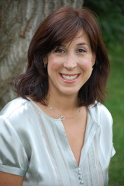 Leslie Berlin (Author of Ok 4 Me 2 Eat)