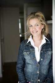 Annejet van der Zijl profile picture