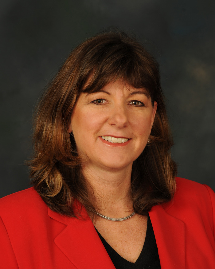 лори меткалф отчаянные домохозяйки. лорен меткалф. доктор дженнифер мелфи. бренда стронг в молодости. лорен меткалф.