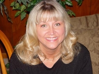 Lora Lindy