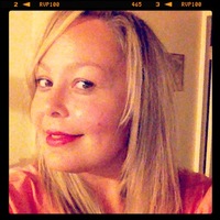 Yvette Poshoglian profile picture