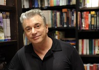 Edney Silvestre profile picture