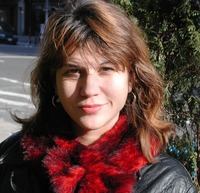 Elizabeth Renzetti profile picture