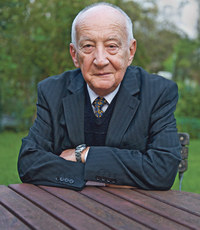 Leslie  Schwartz