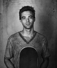 Sean Michael Hayes profile picture