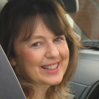 Heather Francis (Author of Bonjour Darling)