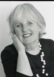 Fiona Farrell profile picture