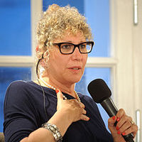 Lizzie Doron profile picture