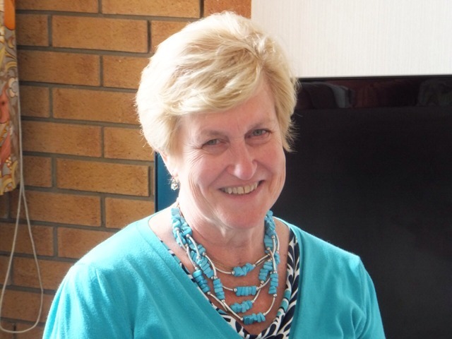 Розалинд элизар что с пальцами