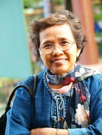 ชมัยภร แสงกระจ่าง