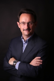 Christopher Dillon