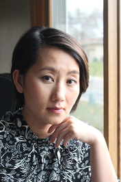 Kao Kalia Yang profile picture