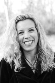 Laura L.  Smith profile picture
