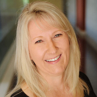 Martina  Dalton