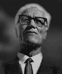 Hikmet Kıvılcımlı