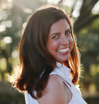 Elle MacNab