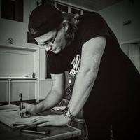Lee    Hall profile picture