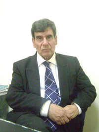 فائق مصطفى