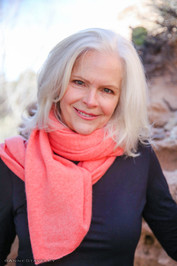 Lori  Robinson profile picture