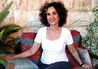 Shulamit Lando