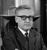 Raymond Queneau profile picture