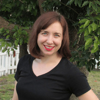 Betsy Flak profile picture