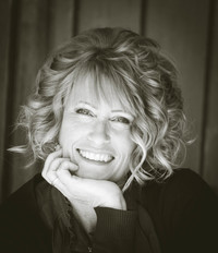 Julie Matern profile picture