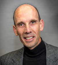 Peter             Roberts
