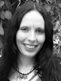 Claire  Bennett