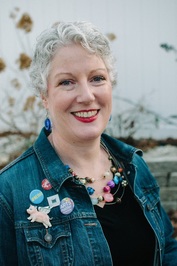 Julianne Holmes profile picture