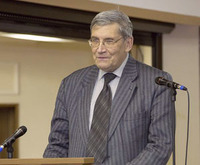 Владимир Михайлович Алпатов