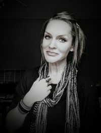 Harlow Stone profile picture
