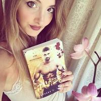 Debora C. Tepes profile picture